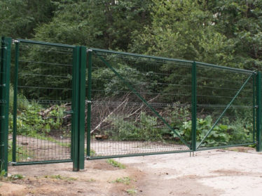 3d забор с распашными воротами и калиткой